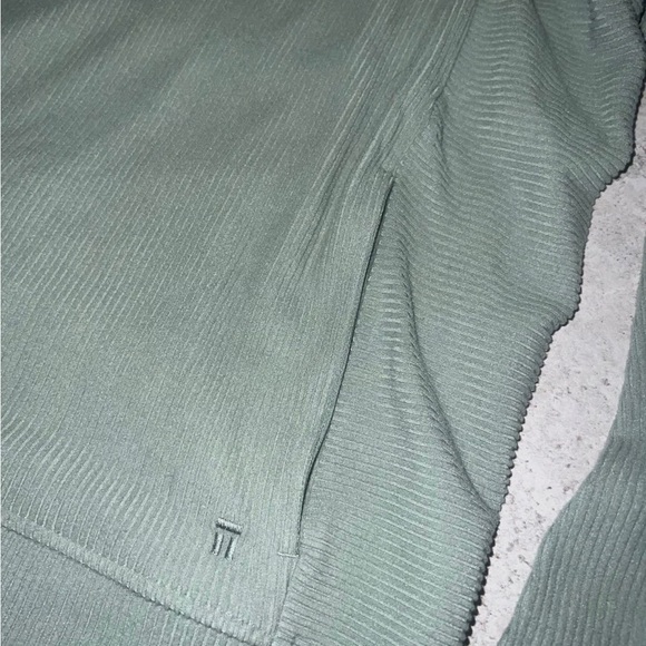 Women’s Tommy John ribbed sweat set - Picture 2 of 7